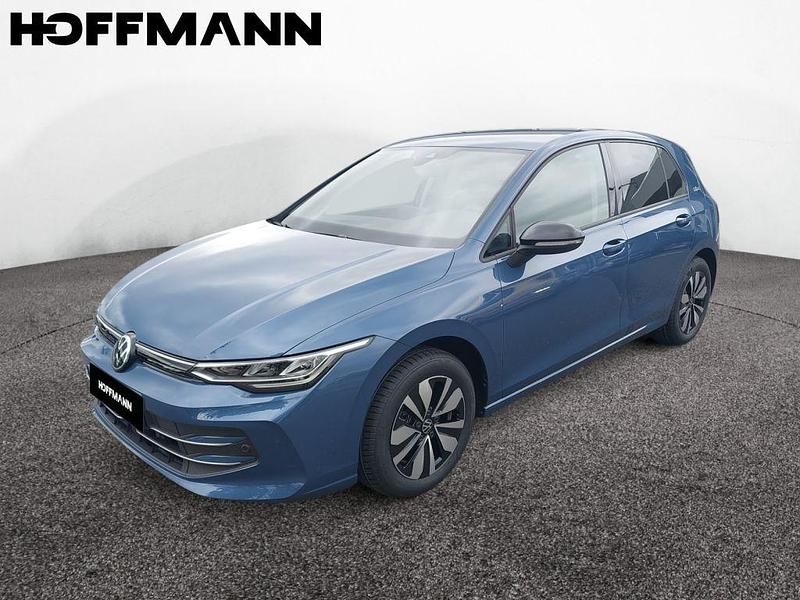 Anemone blue metallic Gebraucht 2024 VW Golf VIII Goal Limousine | 25.190 € (Superpreis) - Bild 1/4