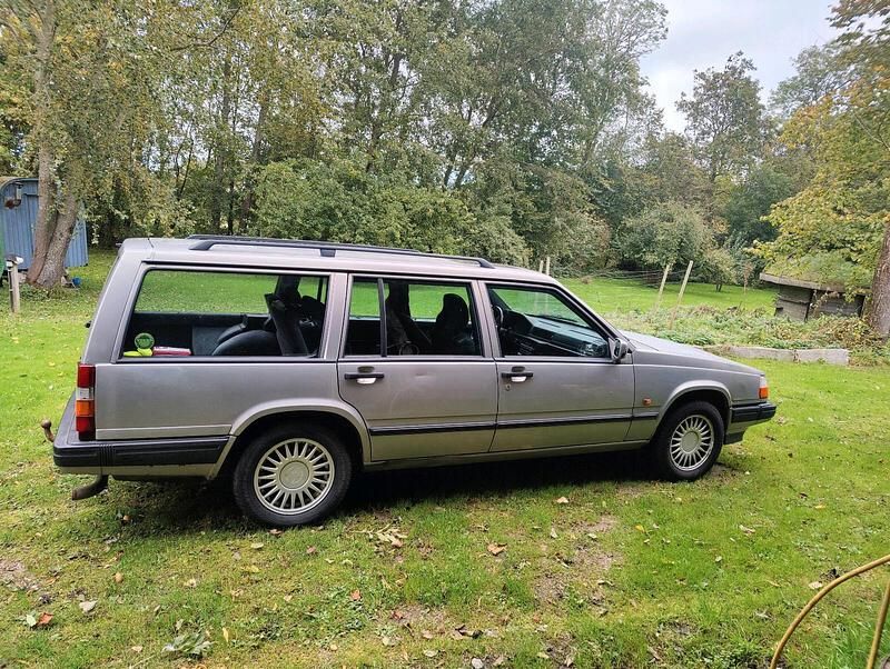 Silber Gebraucht 1995 Volvo 940 Kombi | 3.800 € - Bild 1/4