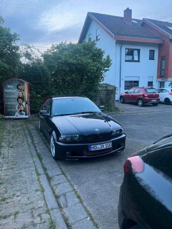 Schwarz Gebraucht 2001 BMW 320 M Sport Coupé | 3.300 € (Guter Preis) - Bild 1/4