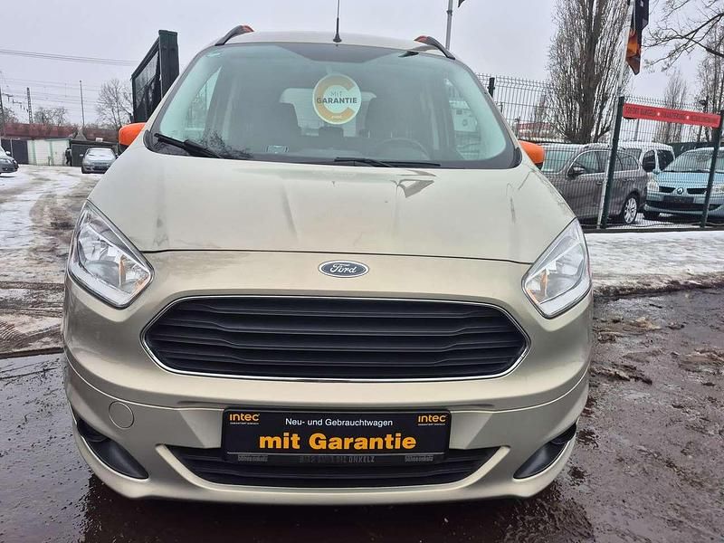 Gebraucht Ford Tourneo Courier Titanium 101 PS (74 kW) 2017 Titangrau metallic Van / Kleinbus