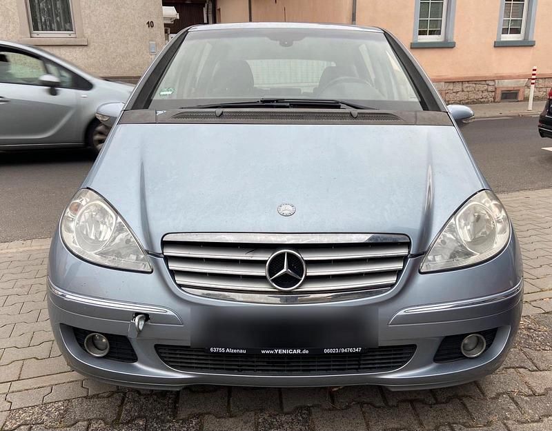 Silber Gebraucht 2006 Mercedes A150 Limousine | 449 € (Superpreis) - Bild 1/4