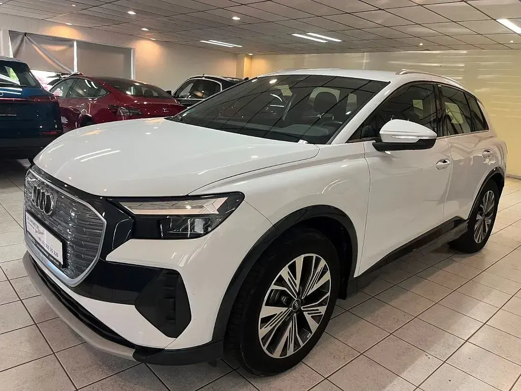 Gebraucht Audi Q4 e-tron Advanced 150 kW (204 PS) 2022 Weiß SUV