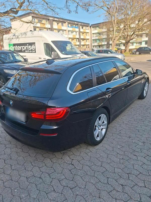 Gebraucht BMW 520 190 PS (139 kW) 2014 Schwarz Kombi