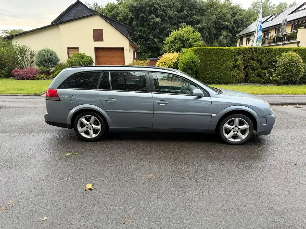 Gebraucht Opel Vectra 150 PS (110 kW) 2005 Andere farben Kombi