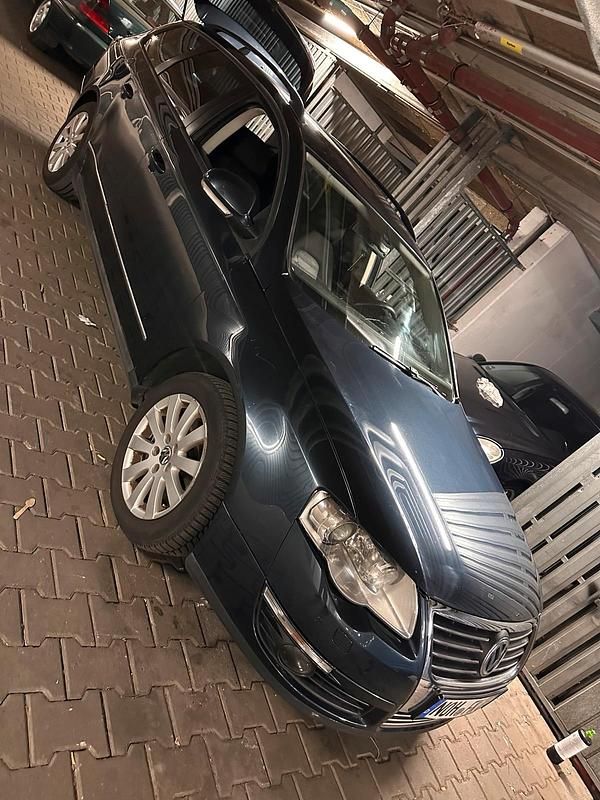 Gebraucht VW Passat 140 PS (102 kW) 2007 Grau Kombi