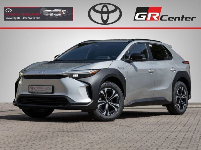 Cosmicsilber metallic Gebraucht 2023 Toyota bZ4X Comfort SUV | 44.990 € - Bild 1/4