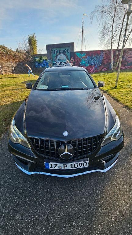 Gebraucht Mercedes E350 252 PS (185 kW) 2014 Schwarz Coupé
