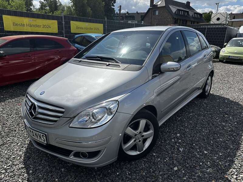 Polarsilber metalliclack Gebraucht 2006 Mercedes B200 Van / Kleinbus | 6.290 € (Etwas zu teuer) - Bild 1/3