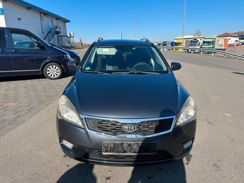 Grau Gebraucht 2011 Kia Ceed 2 Kombi | 2.499 € (Superpreis) - Bild 1/4