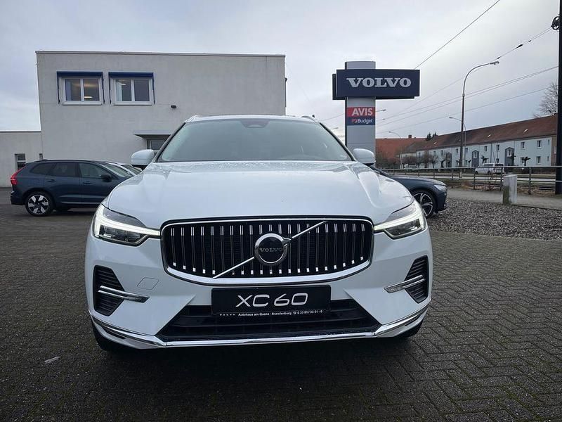 Gebraucht Volvo XC60 Inscription 197 PS (144 kW) 2021 Weiß SUV
