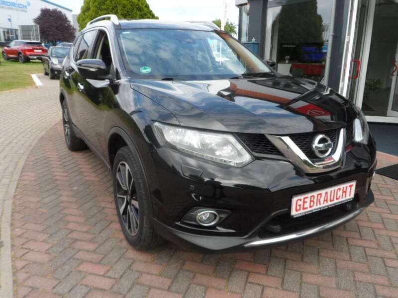 Black pearl (m) Gebraucht 2017 Nissan X-Trail N-Vision SUV | 17.980 € (Fairer Preis) - Bild 1/4
