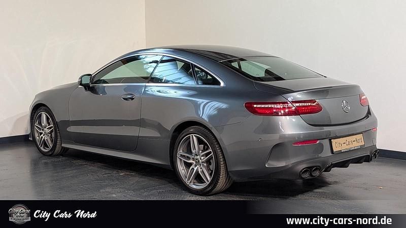 Gebraucht Mercedes E200 AMG 184 PS (135 kW) 2017 Grau Coupé