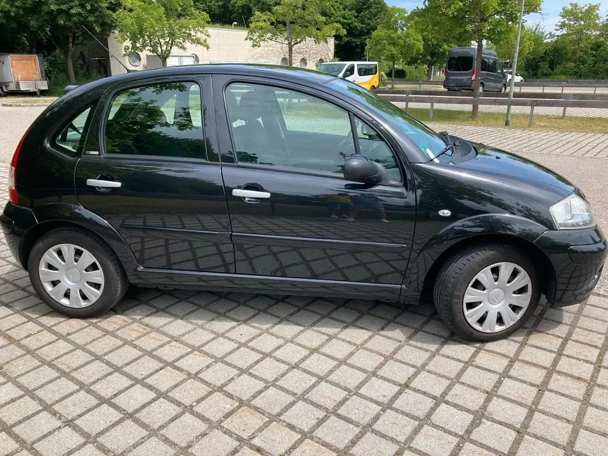 Gebraucht Citroën C3 Exclusive 88 PS (64 kW) 2009 Schwarz Kleinwagen