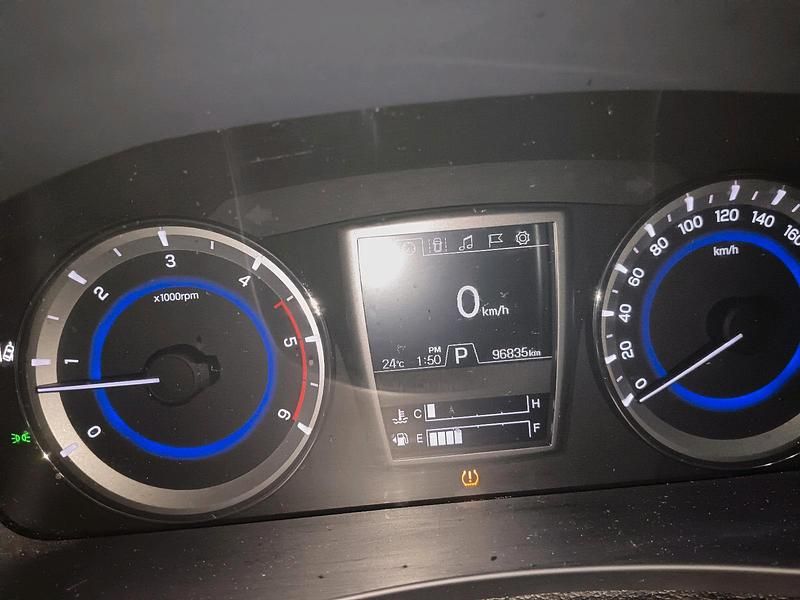 Schwarz Gebraucht 2019 Ssangyong Rexton SUV | 23.900 € (Etwas zu teuer) - Bild 1/4
