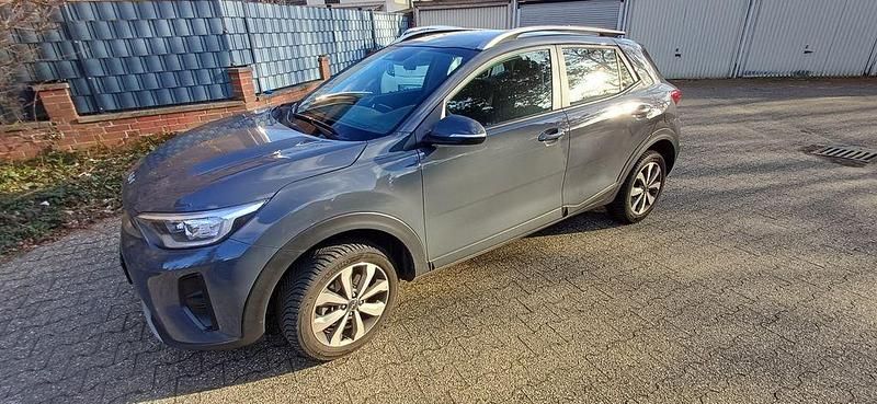 Gebraucht Kia Stonic Vision 101 PS (74 kW) 2022 Grau SUV