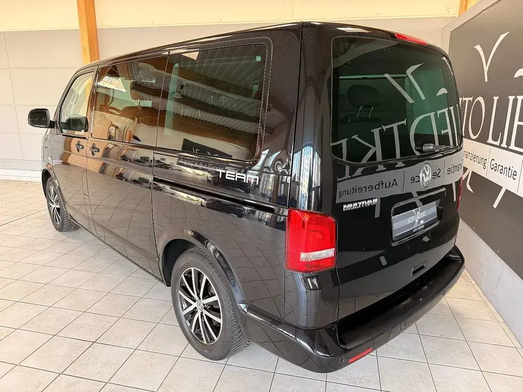 Gebraucht VW Multivan Team 179 PS (131 kW) 2010 Schwarz Van / Kleinbus
