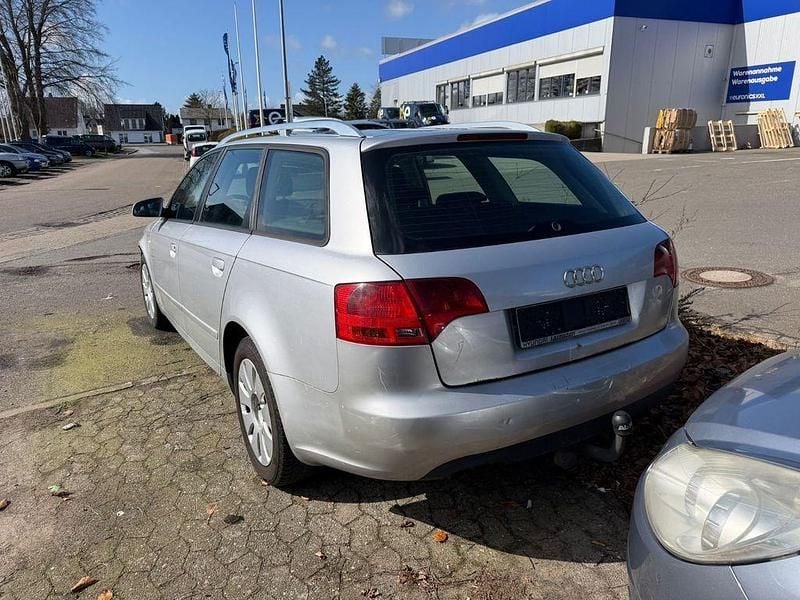 Używany Audi A4 116 KM (85 kW) 2005 Srebrny Kombi