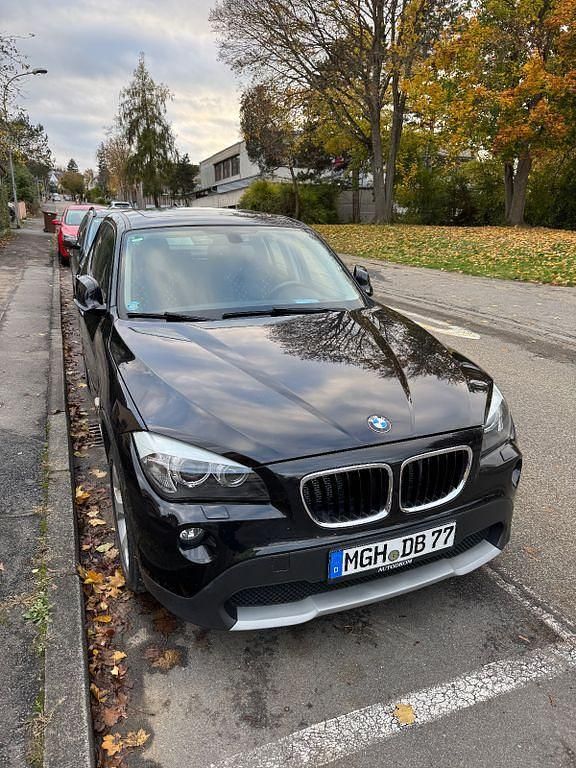 Schwarz Gebraucht 2010 BMW X1 SUV | 7.999 € (Guter Preis) - Bild 1/4