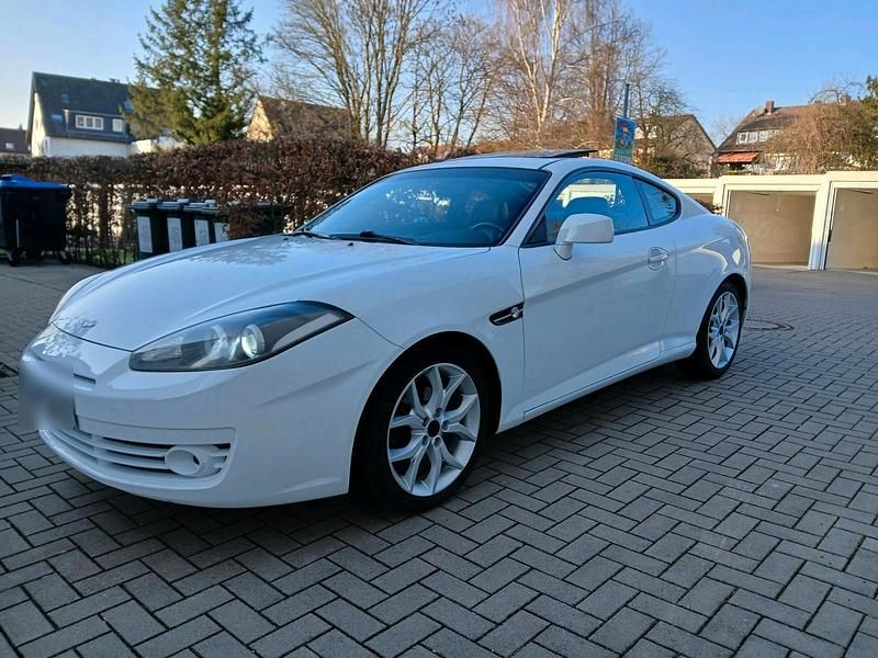 Weiß Gebraucht 2008 Hyundai Coupé GLS Coupé | 7.000 € - Bild 1/4