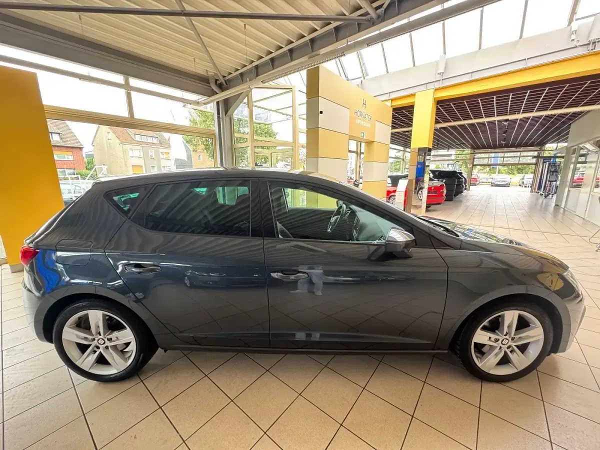 Gebraucht Seat Leon FR 150 PS (110 kW) 2019 Grau Limousine