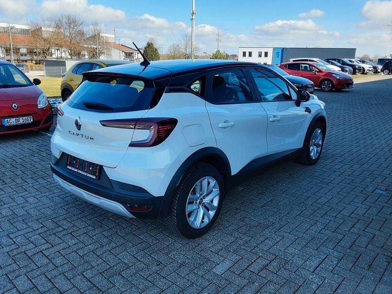 Gebraucht Renault Captur Evolution 140 PS (102 kW) 2022 Weiß SUV