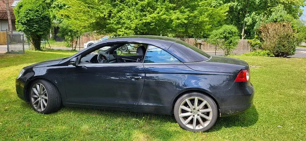 Gebraucht VW Eos GT 140 PS (102 kW) 2010 Schwarz Cabrio