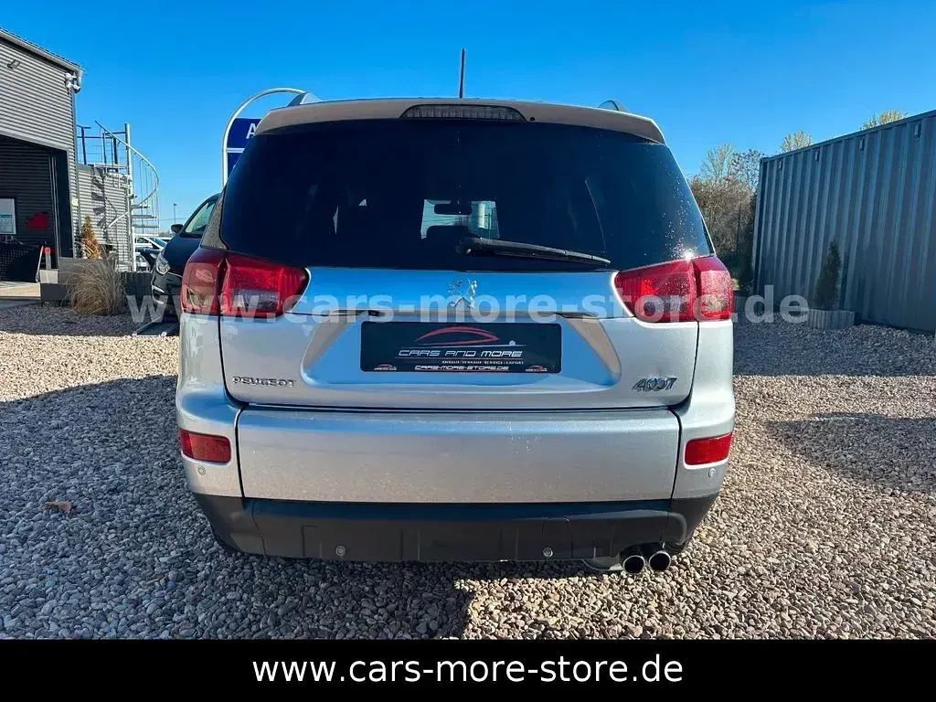 Gebraucht Peugeot 4007 Platinum 156 PS (114 kW) 2010 Silber SUV