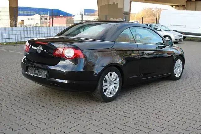 Gebraucht VW Eos Edition 122 PS (89 kW) 2009 Schwarz Cabrio