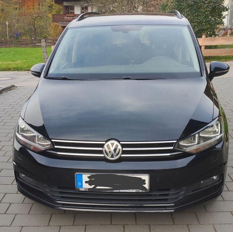 Schwarz Gebraucht 2020 VW Touran Van / Kleinbus | 21.250 € (Fairer Preis) - Bild 1/4