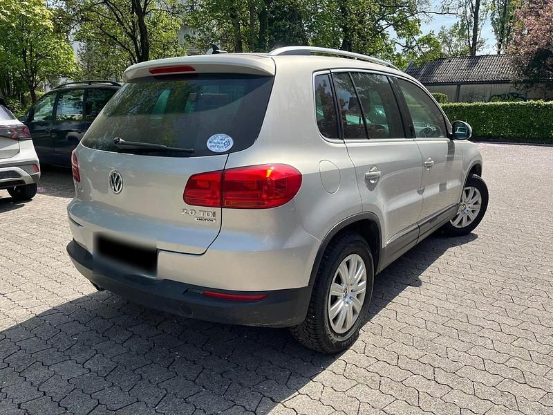 Gebraucht VW Tiguan 170 PS (125 kW) 2012 Grau SUV