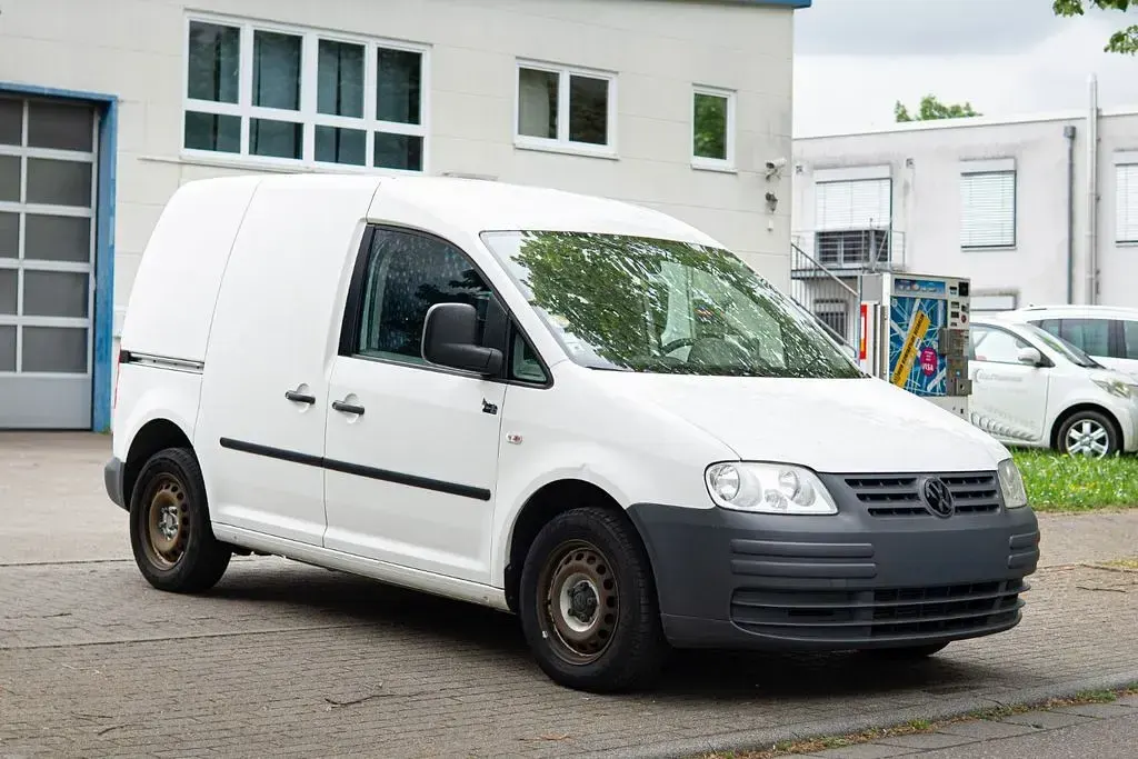 Gebraucht VW Caddy 105 PS (77 kW) 2010 Weiß Van / Kleinbus
