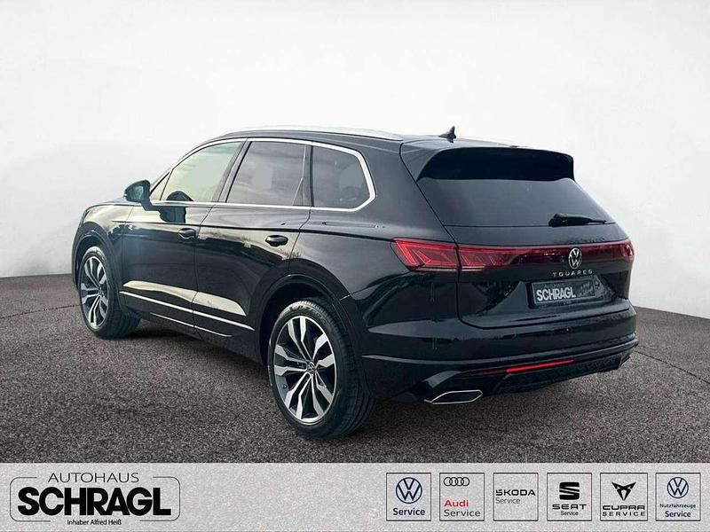 Neu VW Touareg R-line 286 PS (210 kW) 2025 Grenadillschwarz metallic SUV