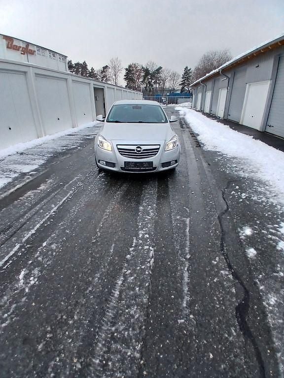 Silber Gebraucht 2013 Opel Insignia Active Limousine | 2.250 € (Superpreis) - Bild 1/4