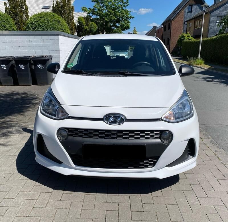 Weiß Gebraucht 2017 Hyundai i10 Kleinwagen | 4.250 € (Guter Preis) - Bild 1/4