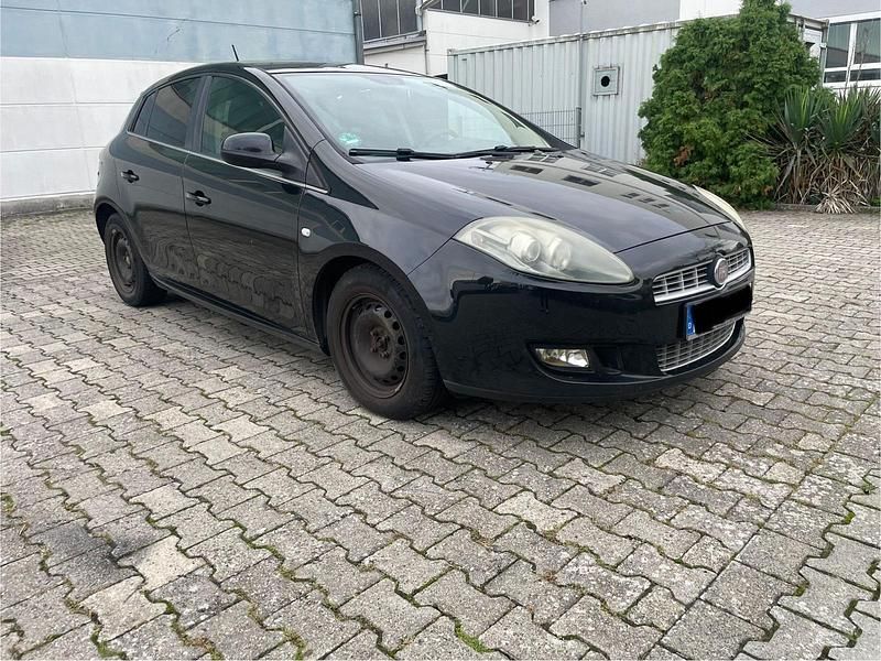 Schwarz Gebraucht 2011 Fiat Bravo Kleinwagen | 1.600 € (Superpreis) - Bild 1/4