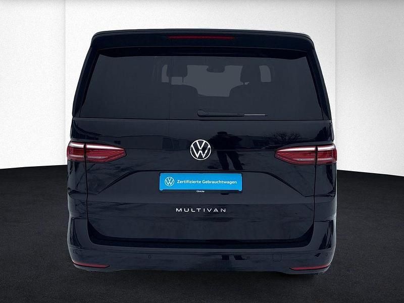 Gebraucht VW Multivan Basis 204 PS (150 kW) 2022 Deep black perleffekt Van