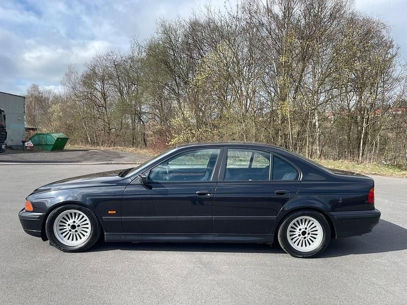 Gebraucht BMW 528 193 PS (141 kW) 1997 Schwarz Limousine