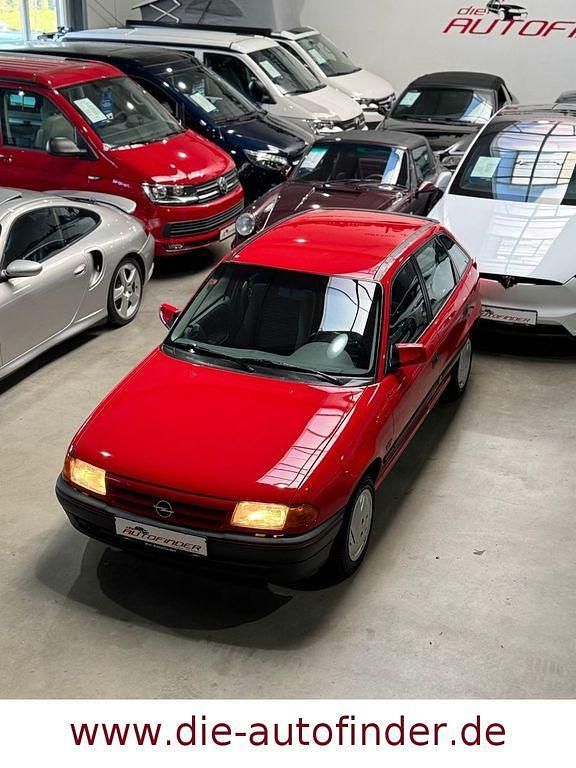 Gebraucht Opel Astra 116 PS (85 kW) 1991 Rot Limousine
