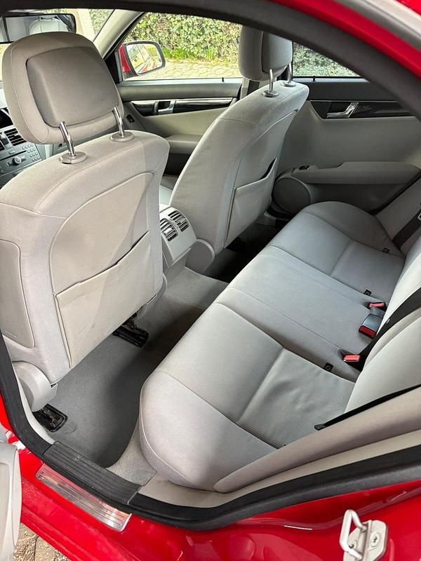 Gebraucht Mercedes C180 156 PS (114 kW) 2007 Rot Limousine