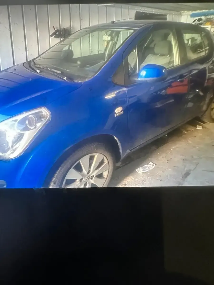 Second-hand Suzuki Splash 75 CP (55 kW) 2008 Albastru Hatchback