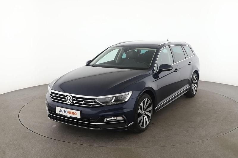 Blau Gebraucht 2016 VW Passat Highline Kombi | 17.540 € (Guter Preis) - Bild 1/3