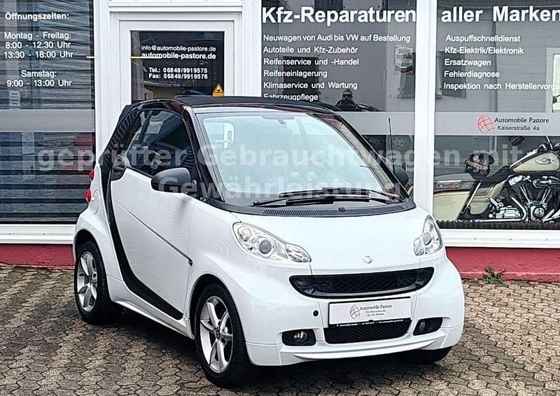 Weiß Gebraucht 2012 Smart ForTwo Cabrio Cabrio | 6.849 € (Fairer Preis) - Bild 1/4
