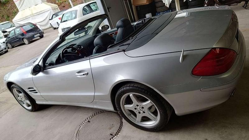 Gebraucht Mercedes SL500 306 PS (225 kW) 2002 Brillantsilber  metalliclack Cabrio