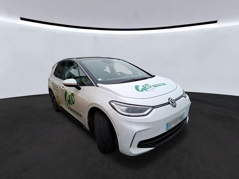 Gebraucht VW ID.3 Pro 150 kW (204 PS) 2023 Gletscherweiß metallic Kleinwagen