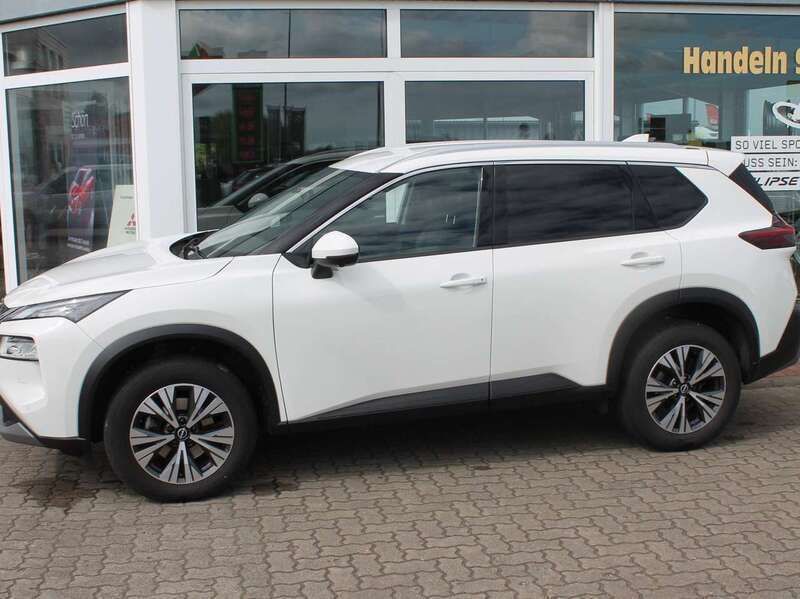 Gebraucht Nissan X-Trail N-Connecta 163 PS (119 kW) 2024 Weiß SUV