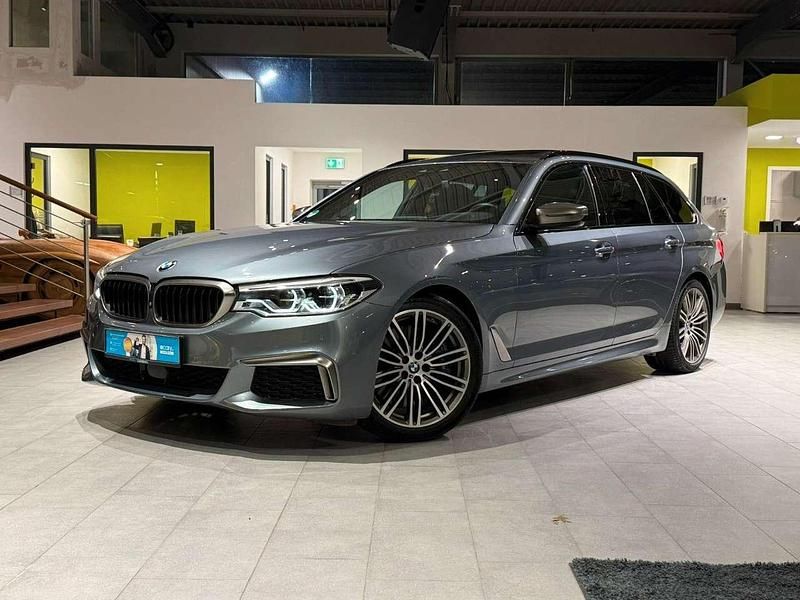 Gebraucht BMW 550 400 PS (294 kW) 2019 Bluestone Kombi