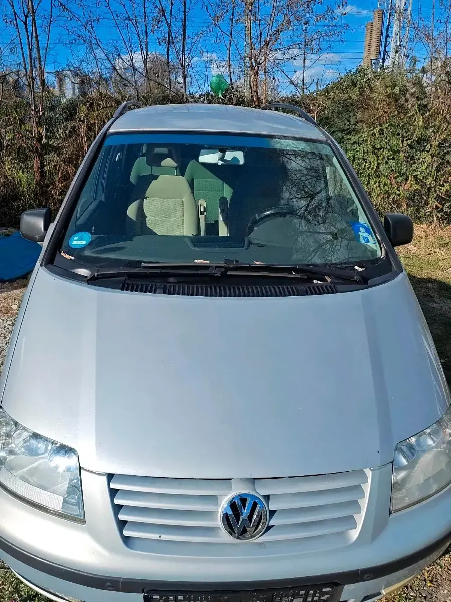Gebraucht VW Sharan 110 PS (80 kW) 2003 Silber Van / Kleinbus