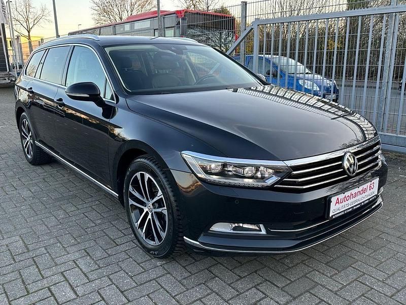 Gebraucht VW Passat Highline 150 PS (110 kW) 2019 Schwarz Kombi