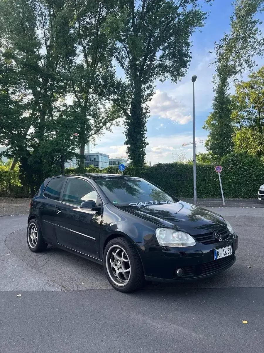 Gebraucht VW Golf V 75 PS (55 kW) 2008 Schwarz Kleinwagen