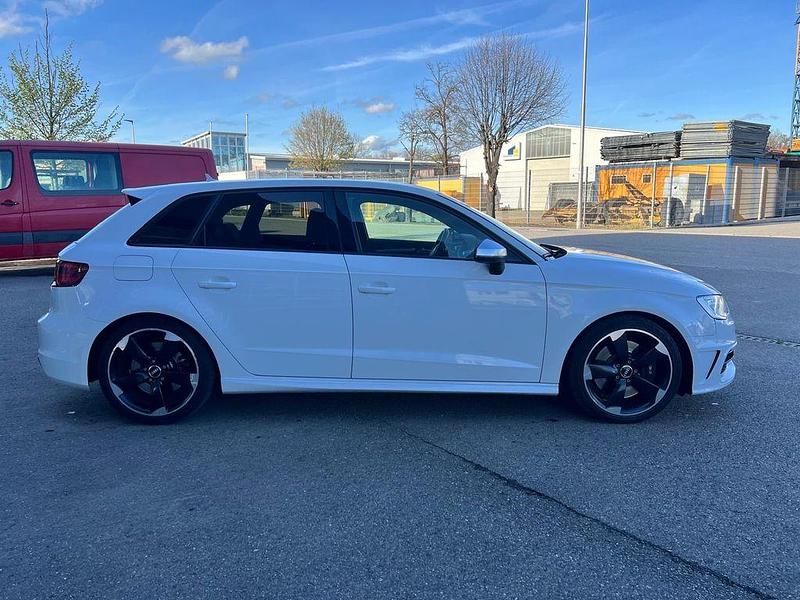 Gebraucht Audi S3 Sport 300 PS (220 kW) 2015 Weiß Limousine